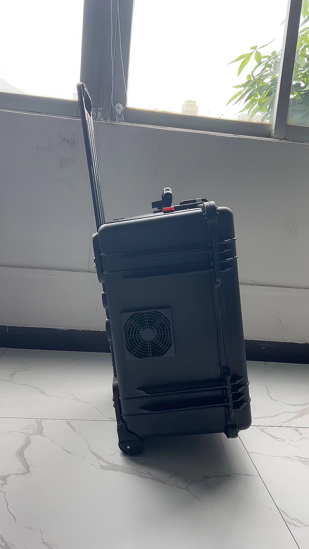 西固手拉箱型移动通信干扰器
